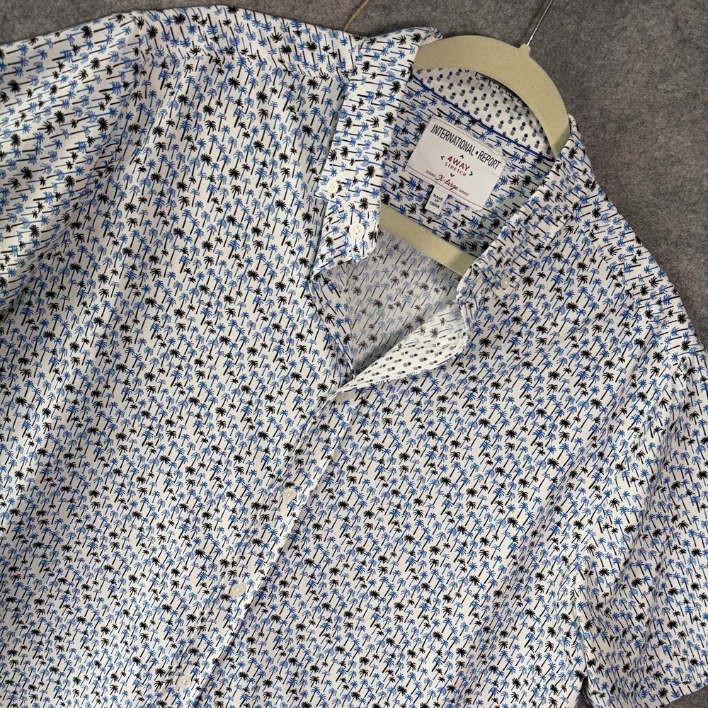 International Report 4 Way Stretch Shirt Mens XL Blue Black Palm Trees